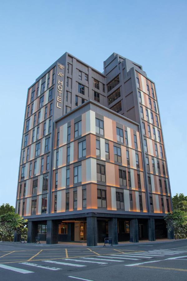 Q21 Hotel Kaohsiung Dış mekan fotoğraf