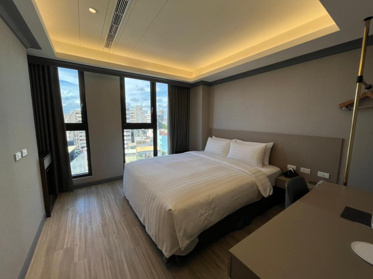 Q21 Hotel Kaohsiung Dış mekan fotoğraf