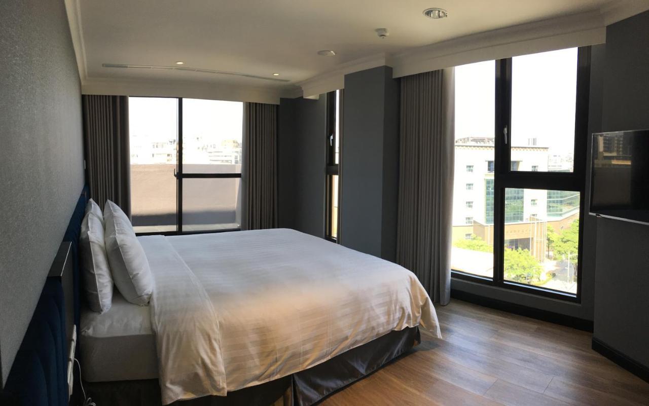 Q21 Hotel Kaohsiung Dış mekan fotoğraf