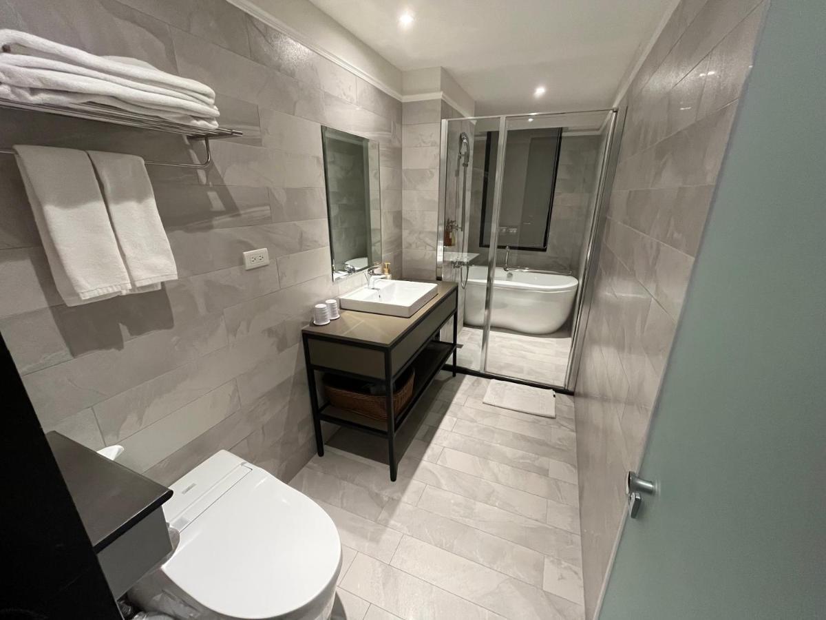 Q21 Hotel Kaohsiung Dış mekan fotoğraf