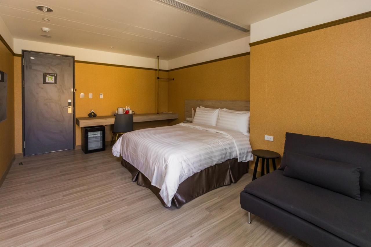 Q21 Hotel Kaohsiung Dış mekan fotoğraf