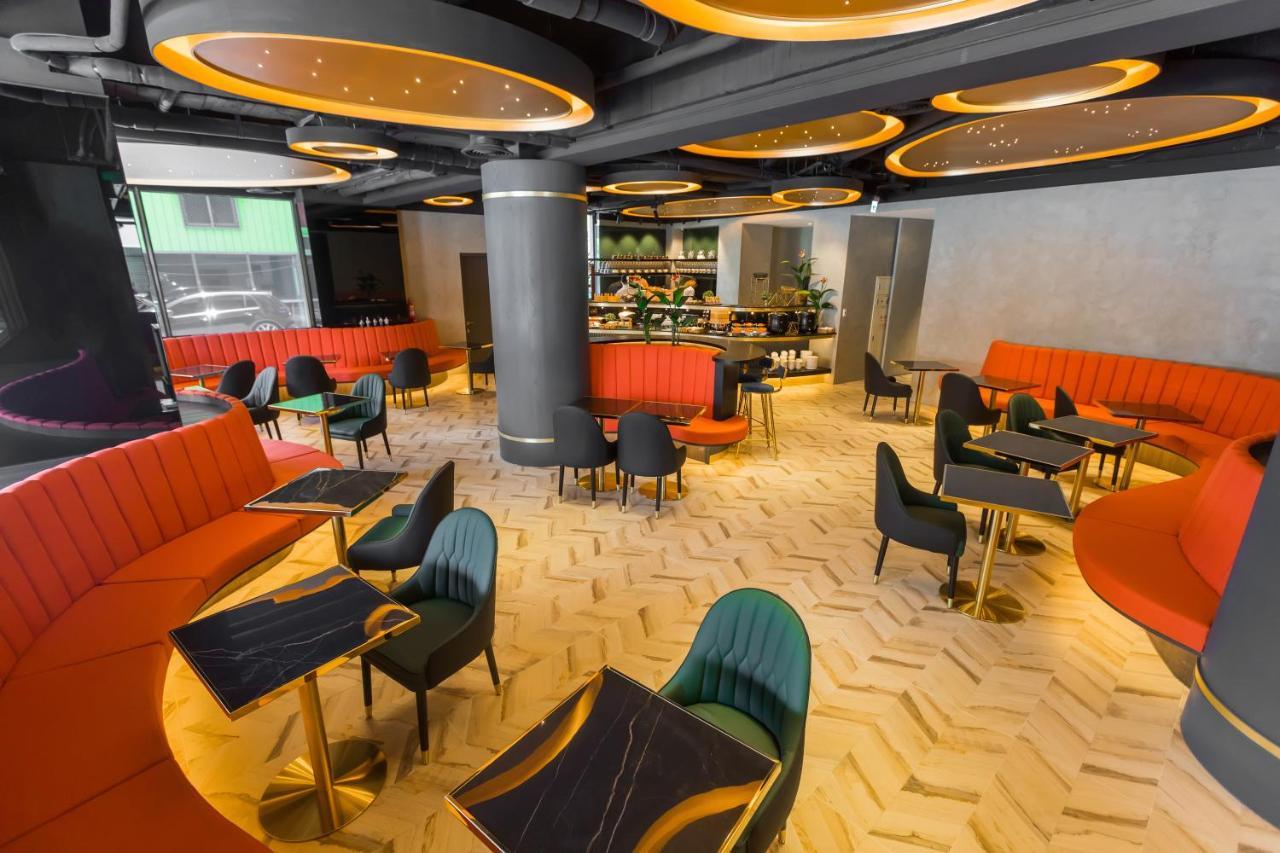 Q21 Hotel Kaohsiung Dış mekan fotoğraf